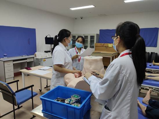 第一临床医学院组织完成见习学生临床基本技能操作考核